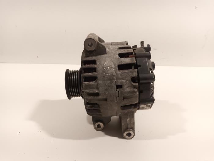 Gebruikte Dynamo Opel Insignia Prijs € 60,00 Margeregeling aangeboden door Van der Ven Autorecycling B.V.