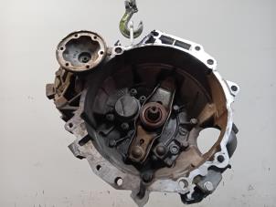 Gebruikte Versnellingsbak Volkswagen Touran Prijs € 317,00 Margeregeling aangeboden door Van der Ven Autorecycling B.V.