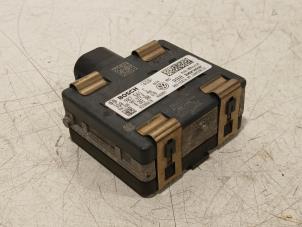Gebruikte Cruise control sensor Volkswagen Passat Prijs € 242,00 Margeregeling aangeboden door Van der Ven Autorecycling B.V.