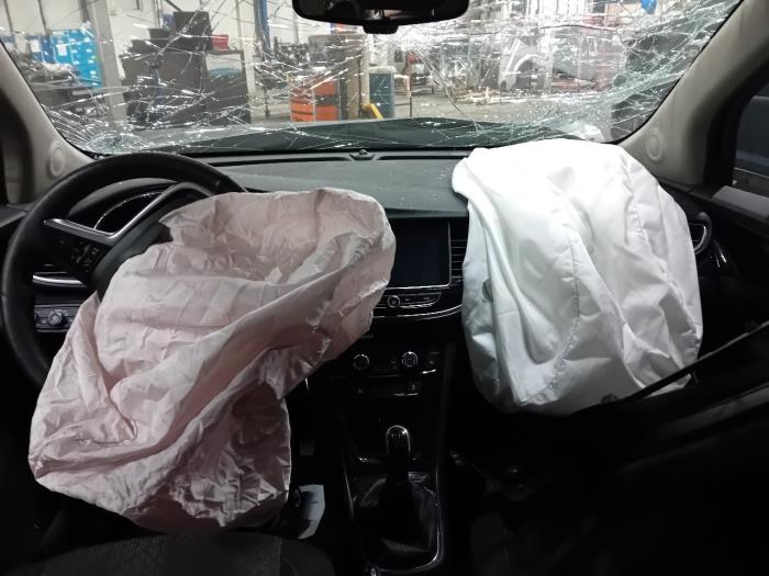 Versnellingsbak van een Opel Mokka 2017