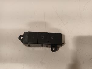 Gebruikte Schakelaar Licht Skoda Octavia Prijs € 13,00 Margeregeling aangeboden door Van der Ven Autorecycling B.V.