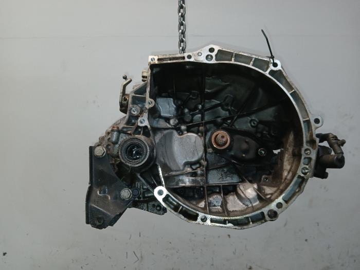 Gebruikte Automaatbak Peugeot 208 Prijs € 324,99 Margeregeling aangeboden door Van der Ven Autorecycling B.V.