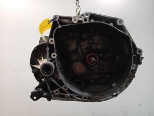 Gebruikte Versnellingsbak Peugeot 2008 Prijs € 294,99 Margeregeling aangeboden door Van der Ven Autorecycling B.V.