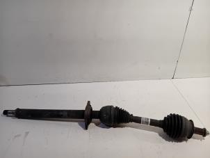 Gebruikte Aandrijfas rechts-voor Mercedes A-Klasse Prijs € 182,00 Margeregeling aangeboden door Van der Ven Autorecycling B.V.