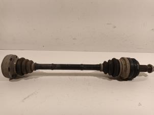 Gebruikte Steekas links-achter BMW 1-Serie Prijs € 21,00 Margeregeling aangeboden door Van der Ven Autorecycling B.V.