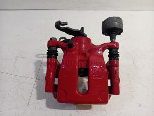 Gebruikte Remklauw (Tang) links-achter Volkswagen Polo Prijs € 95,00 Margeregeling aangeboden door Van der Ven Autorecycling B.V.