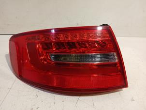 Gebruikte Achterlicht links Audi A4 Prijs € 115,00 Margeregeling aangeboden door Van der Ven Autorecycling B.V.