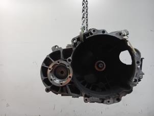 Gebruikte Versnellingsbak Volkswagen Tiguan Prijs € 315,00 Margeregeling aangeboden door Van der Ven Autorecycling B.V.