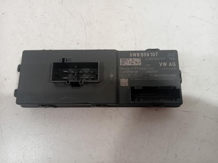 Gebruikte Computer Diversen Skoda Octavia Prijs € 75,00 Margeregeling aangeboden door Van der Ven Autorecycling B.V.
