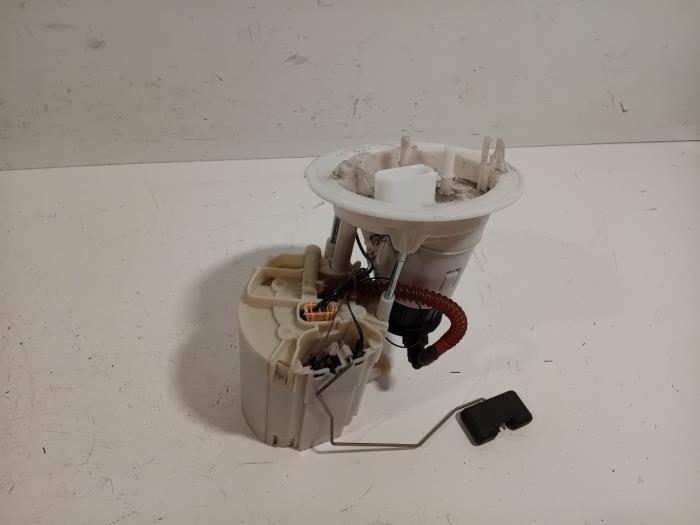 Gebruikte Tank element Pomp Audi A5 Prijs € 75,00 Margeregeling aangeboden door Van der Ven Autorecycling B.V.
