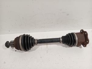 Gebruikte Steekas rechts-voor Audi A5 Prijs € 56,00 Margeregeling aangeboden door Van der Ven Autorecycling B.V.