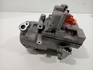 Gebruikte Aircopomp Renault Zoe Prijs € 535,00 Margeregeling aangeboden door Van der Ven Autorecycling B.V.