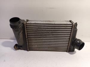 Gebruikte Intercooler Renault Scenic Prijs € 85,00 Margeregeling aangeboden door Van der Ven Autorecycling B.V.