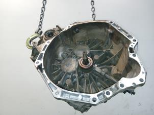 Gebruikte Versnellingsbak Renault Trafic Prijs € 856,00 Margeregeling aangeboden door Van der Ven Autorecycling B.V.