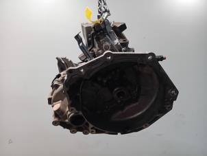 Gebruikte Versnellingsbak Opel Karl Prijs € 317,00 Margeregeling aangeboden door Van der Ven Autorecycling B.V.