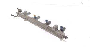 Gebruikte Verstuiver brug Hyundai H200 Prijs € 30,00 Margeregeling aangeboden door Van der Ven Autorecycling B.V.