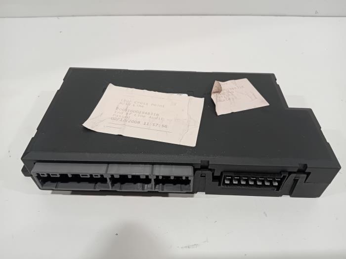 Gebruikte Computer Diversen Jaguar XF Prijs € 55,00 Margeregeling aangeboden door Van der Ven Autorecycling B.V.