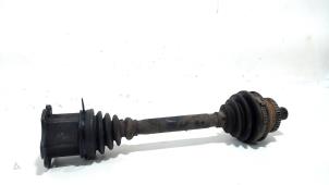 Gebruikte Steekas links-voor Audi A4 Prijs € 50,00 Margeregeling aangeboden door Van der Ven Autorecycling B.V.