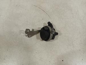 Gebruikte Waterpomp Mercedes C-Klasse Prijs € 110,00 Margeregeling aangeboden door Van der Ven Autorecycling B.V.