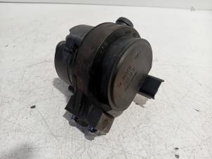 Gebruikte Waterpomp Renault Clio Prijs € 21,00 Margeregeling aangeboden door Van der Ven Autorecycling B.V.