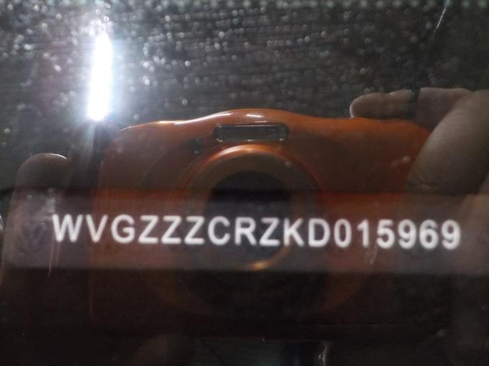 Remklauw (Tang) links-voor van een Volkswagen Touareg 2018