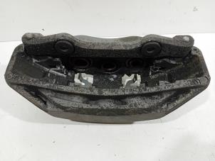 Gebruikte Remklauw (Tang) links-voor Volkswagen Touareg Prijs € 258,00 Margeregeling aangeboden door Van der Ven Autorecycling B.V.