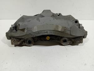 Gebruikte Remklauw (Tang) rechts-voor Volkswagen Touareg Prijs € 258,00 Margeregeling aangeboden door Van der Ven Autorecycling B.V.