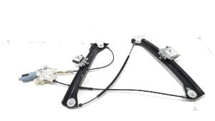 Gebruikte Ruitmechaniek 4Deurs rechts-voor Mercedes CLK Prijs € 12,00 Margeregeling aangeboden door Van der Ven Autorecycling B.V.