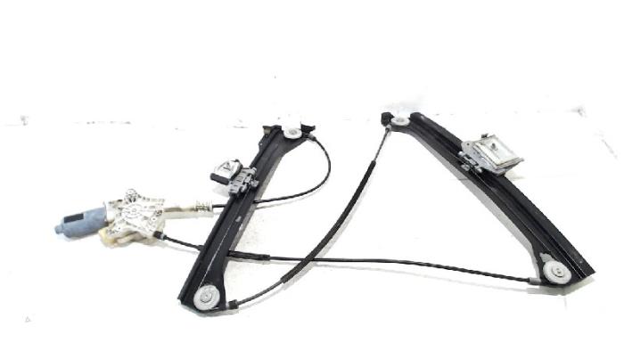 Ruitmechaniek 4Deurs rechts-voor van een Mercedes CLK 2004