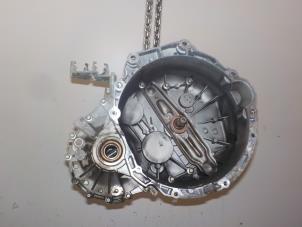 Gebruikte Versnellingsbak Mini Mini Prijs € 330,00 Margeregeling aangeboden door Van der Ven Autorecycling B.V.