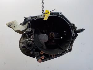 Gebruikte Versnellingsbak Peugeot 308 Prijs € 305,00 Margeregeling aangeboden door Van der Ven Autorecycling B.V.