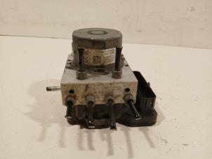 Gebruikte ABS Pomp Citroen C4 Grand Picasso Prijs € 145,00 Margeregeling aangeboden door Van der Ven Autorecycling B.V.