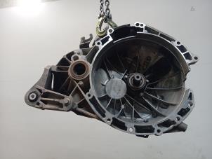 Gebruikte Versnellingsbak Ford Mondeo Prijs € 193,00 Margeregeling aangeboden door Van der Ven Autorecycling B.V.