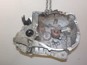 Gebruikte Versnellingsbak Renault Modus Prijs € 165,00 Margeregeling aangeboden door Van der Ven Autorecycling B.V.