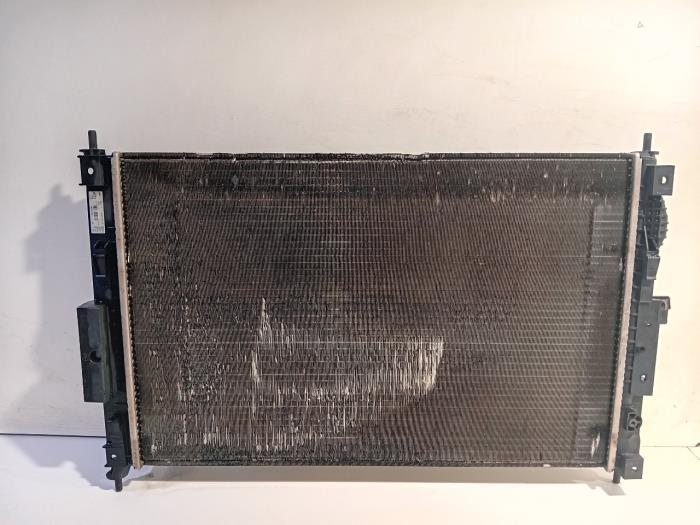 Radiateur van een Peugeot Partner 2020