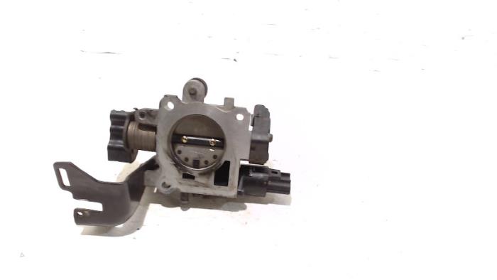 Gasklephuis van een Chrysler Sebring 2002