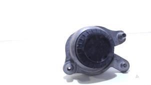 Gebruikte Motorrubber Mercedes C-Klasse Prijs € 12,00 Margeregeling aangeboden door Van der Ven Autorecycling B.V.