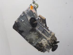 Gebruikte Versnellingsbak Iveco New Daily Prijs € 545,00 Margeregeling aangeboden door Van der Ven Autorecycling B.V.