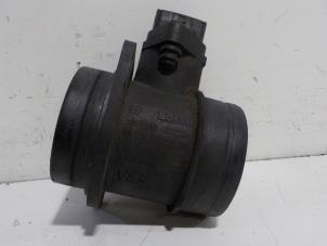 Gebruikte Luchtmassameter Alfa Romeo 156 Prijs € 25,00 Margeregeling aangeboden door Van der Ven Autorecycling B.V.