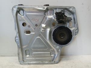 Gebruikte Ruitmechaniek 4Deurs links-voor Volkswagen LT Prijs € 45,00 Margeregeling aangeboden door Van der Ven Autorecycling B.V.