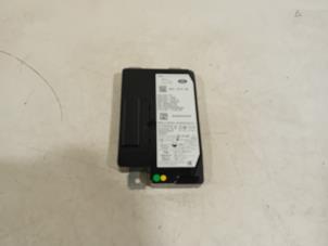 Gebruikte Computer Diversen Jaguar XE Prijs € 245,00 Margeregeling aangeboden door Van der Ven Autorecycling B.V.