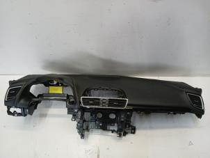 Gebruikte Dashboard Mazda 3 Prijs € 217,00 Margeregeling aangeboden door Van der Ven Autorecycling B.V.