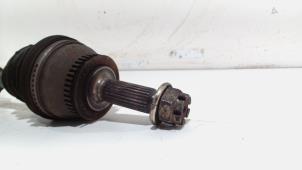 Gebruikte Aandrijfas links-voor Hyundai Coupe Prijs € 55,00 Margeregeling aangeboden door Van der Ven Autorecycling B.V.