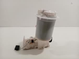 Gebruikte Tank element Pomp Lexus ES Prijs € 200,00 Margeregeling aangeboden door Van der Ven Autorecycling B.V.