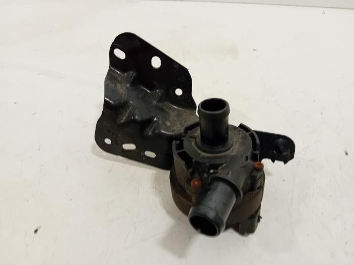 Waterpomp van een Renault Koleos 2016