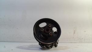 Gebruikte Pomp Servo Audi A8 Prijs € 65,00 Margeregeling aangeboden door Van der Ven Autorecycling B.V.