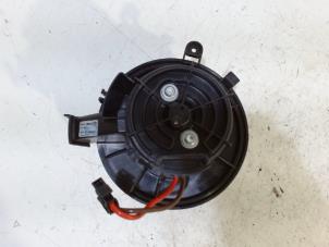 Gebruikte Kachel Ventilatiemotor Mercedes E-Klasse Prijs € 35,00 Margeregeling aangeboden door Van der Ven Autorecycling B.V.