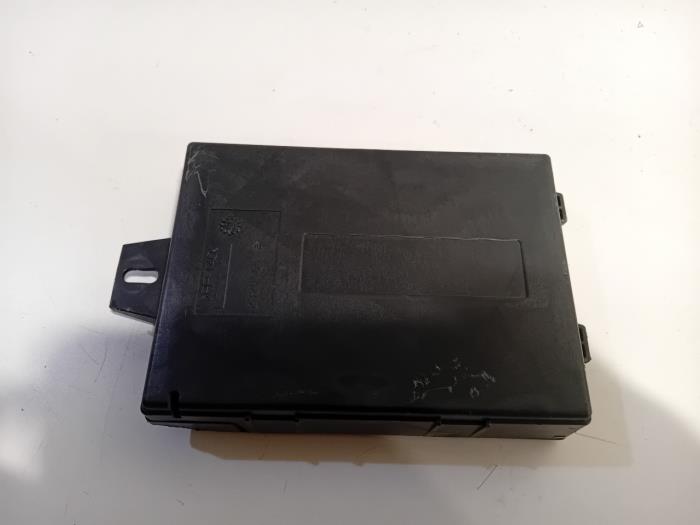 Gebruikte Module Bodycontrol Renault Trafic Prijs € 60,00 Margeregeling aangeboden door Van der Ven Autorecycling B.V.