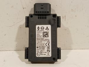 Gebruikte Cruise control sensor Renault Kangoo Prijs € 165,00 Margeregeling aangeboden door Van der Ven Autorecycling B.V.