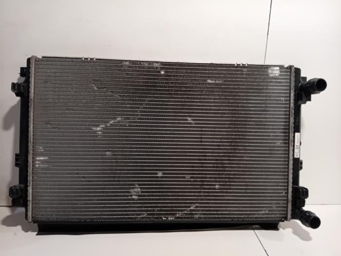 Gebruikte Radiateur Volkswagen Passat Prijs € 45,00 Margeregeling aangeboden door Van der Ven Autorecycling B.V.